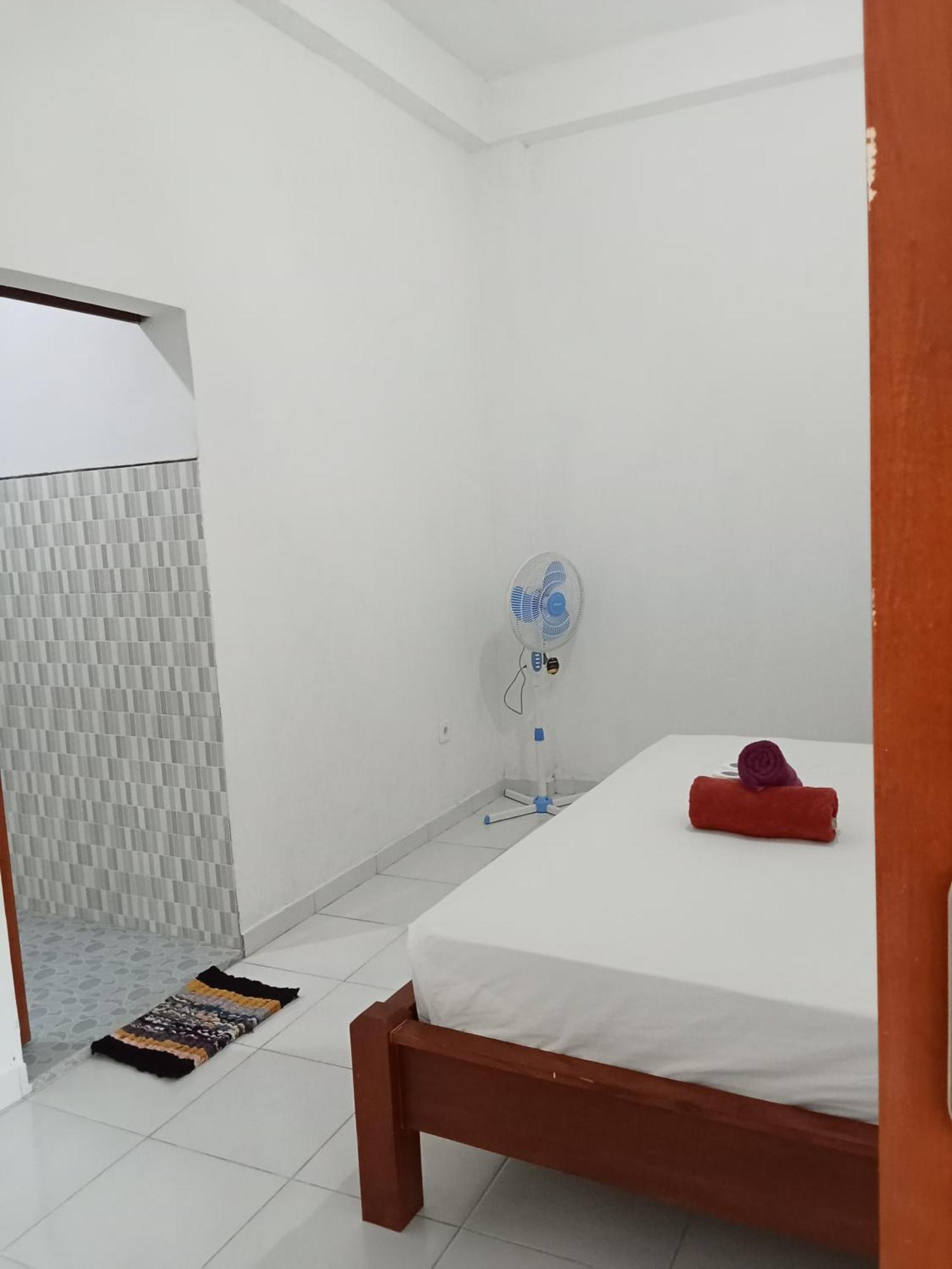 Komang Homestay อาเม็ด ภายนอก รูปภาพ