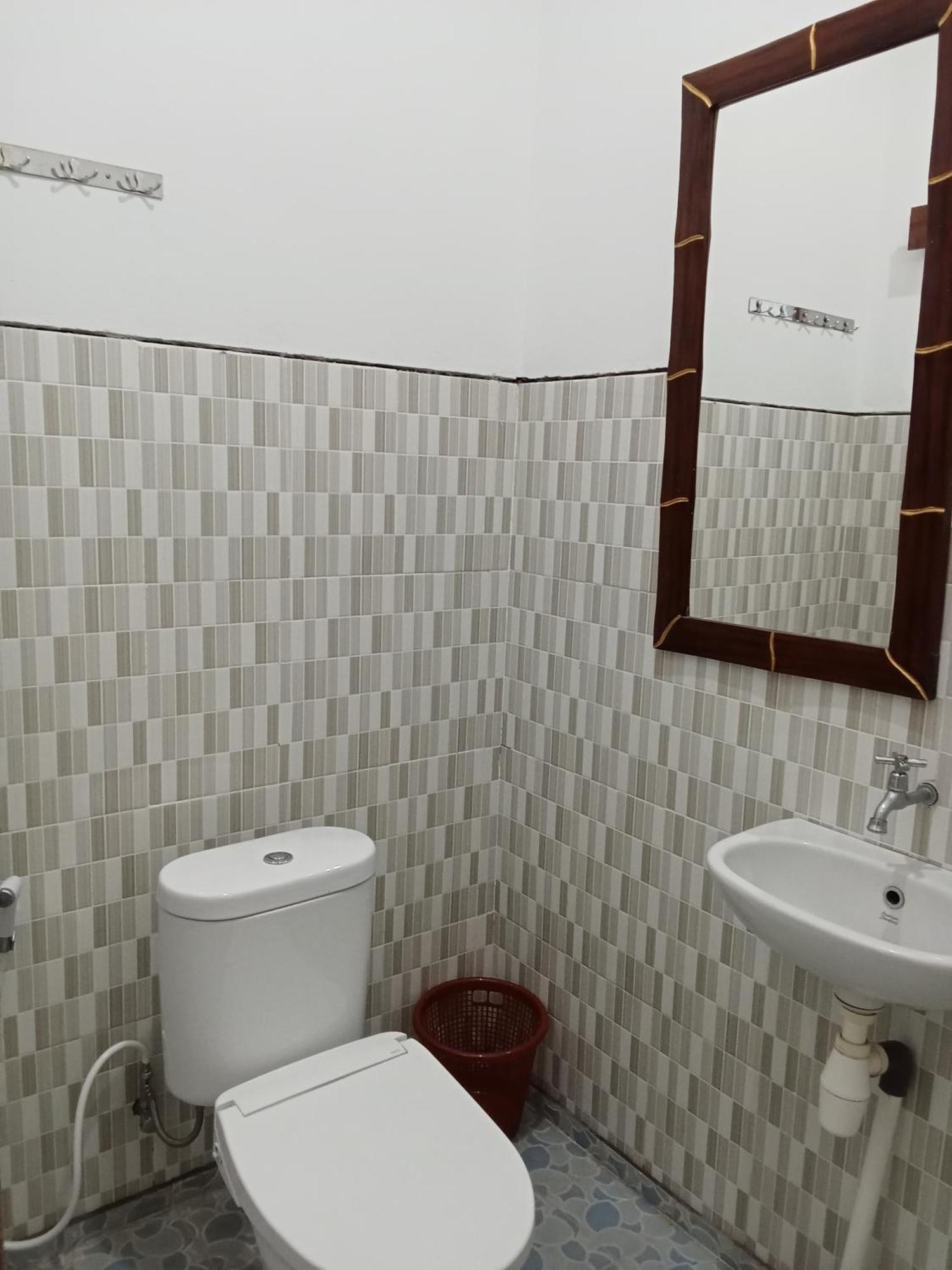 Komang Homestay อาเม็ด ภายนอก รูปภาพ