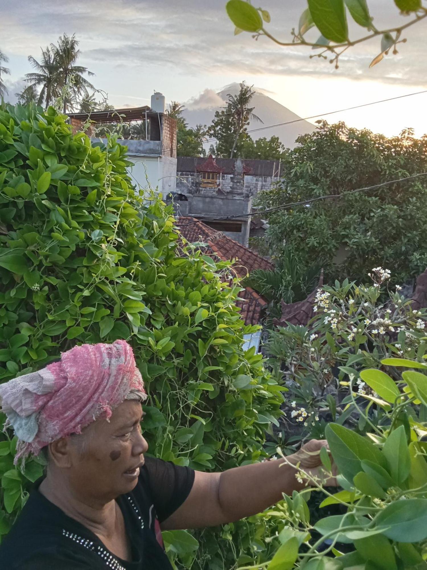 Komang Homestay อาเม็ด ภายนอก รูปภาพ